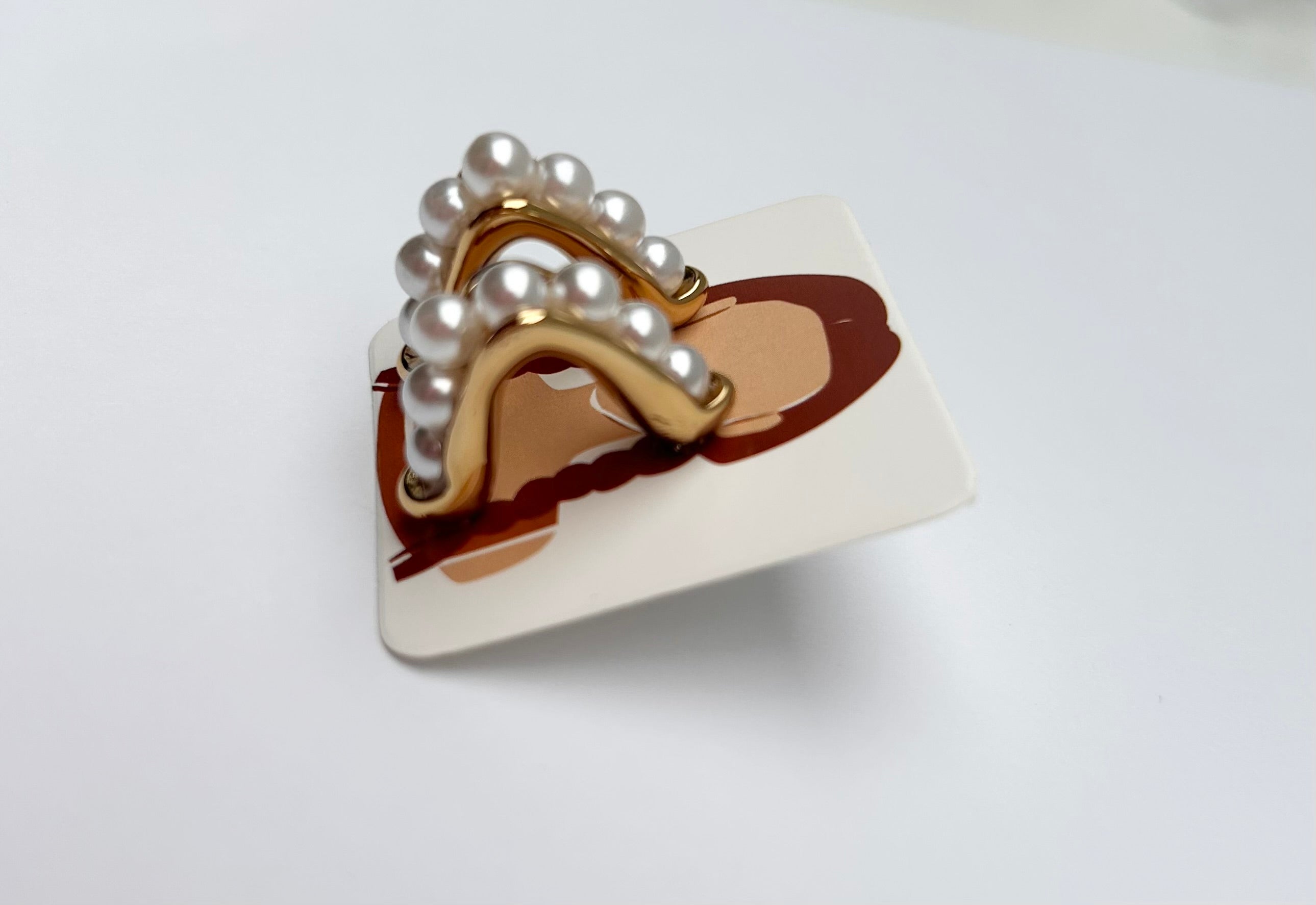 V-Shaped Pearl - LA PERLA