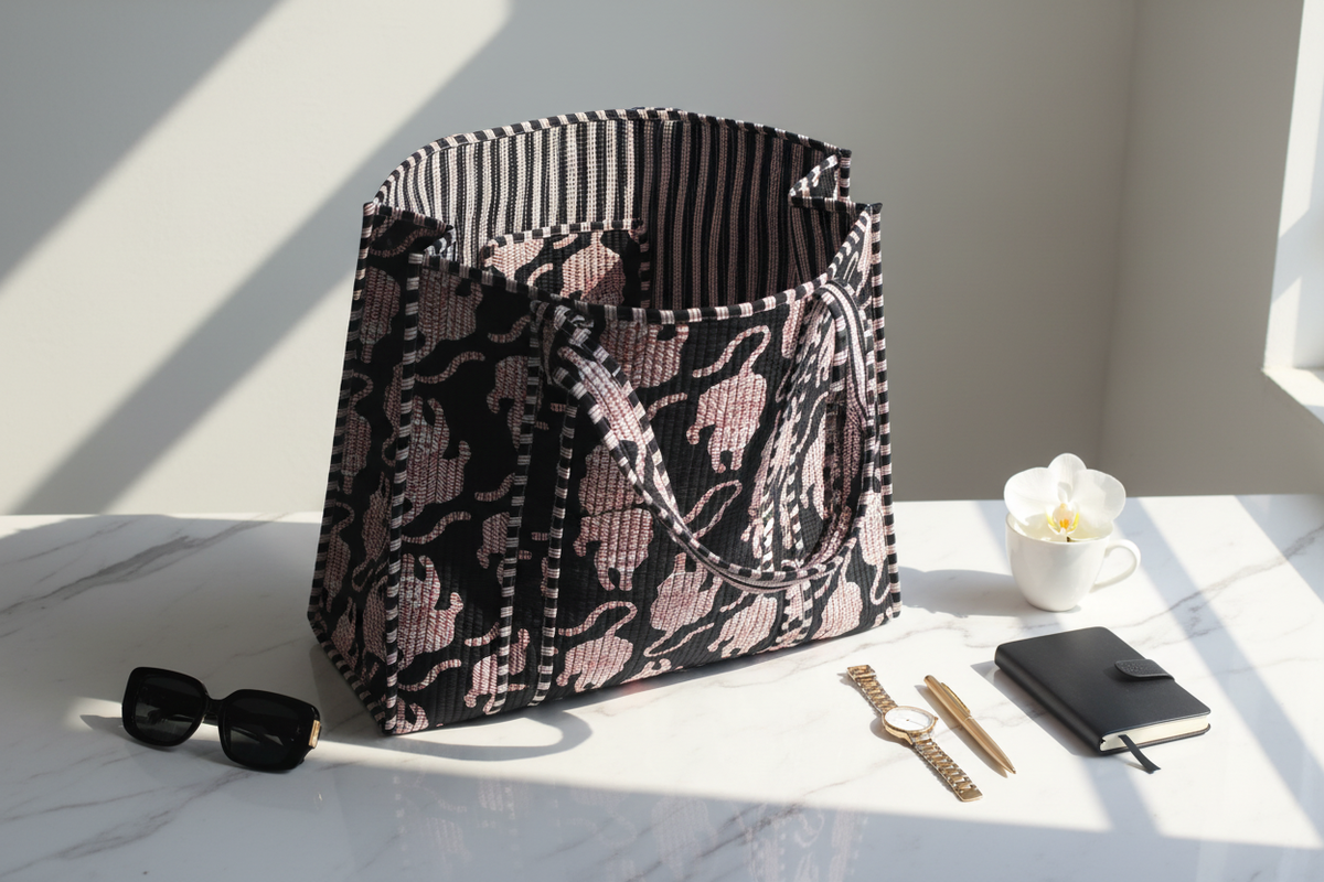 Black Tote Single Interior Pocket
